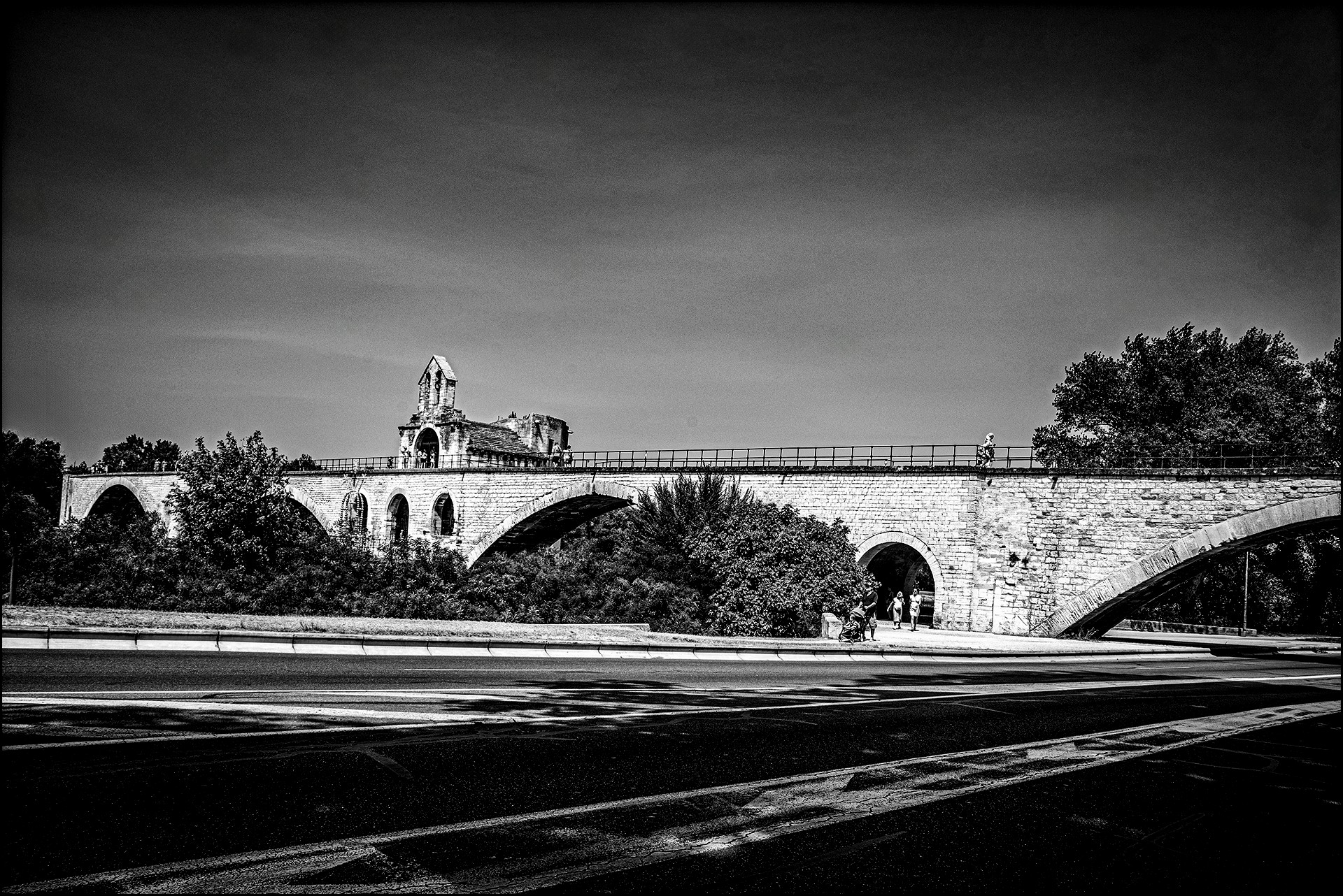 Sur le pont on y danse DSC 0512